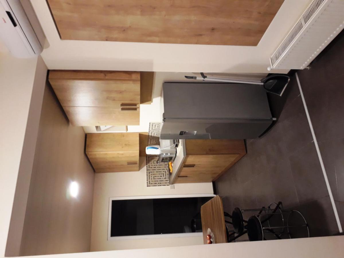 2 Bedroom Apartment In Chugureti Tbilisi Exteriör bild